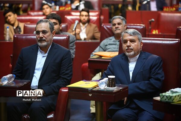 دومین روز از نخستین نشست نهمین دوره مجلس دانش‌آموزی-2