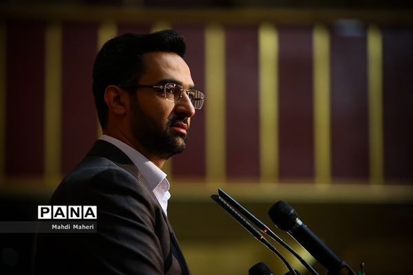 دومین روز از نخستین نشست نهمین دوره مجلس دانش‌آموزی-2