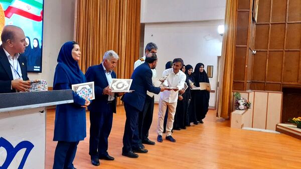 برگزاری اختتامیه جشنواره نوجوان سالم و یاریگران زندگی در کانون شهید فهمیده کرج
