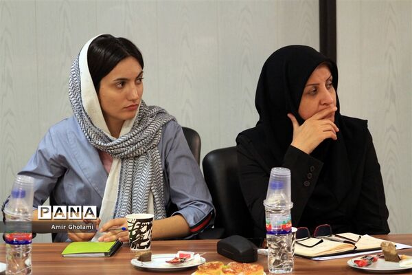 نشست تخصصی ارائه گزارش تحولات جامعه زنان عشایری و روستایی