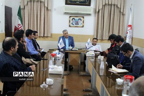 بازدید خبرنگاران از کشتارگاه صنعتی مرغ بهاران