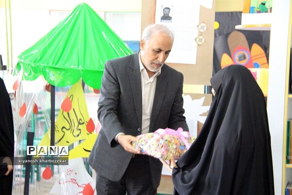 حضور دانش آموزان در کانون فکری ، کودکان و نوجوانان آذربایجان غربی «بمناسبت روز جهانی کودک»