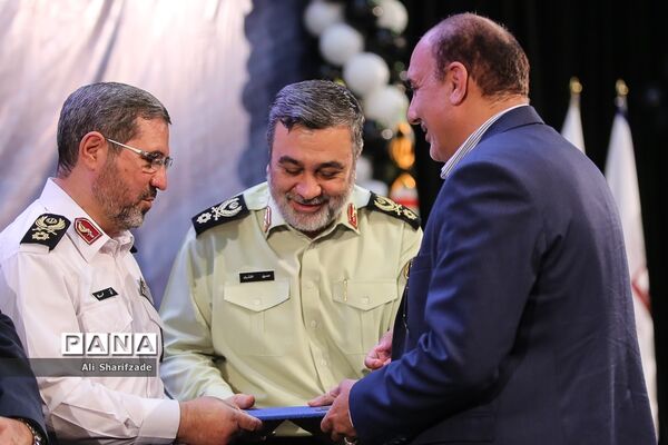 همایش ملی طلایه داران فرهنگ ترافیک