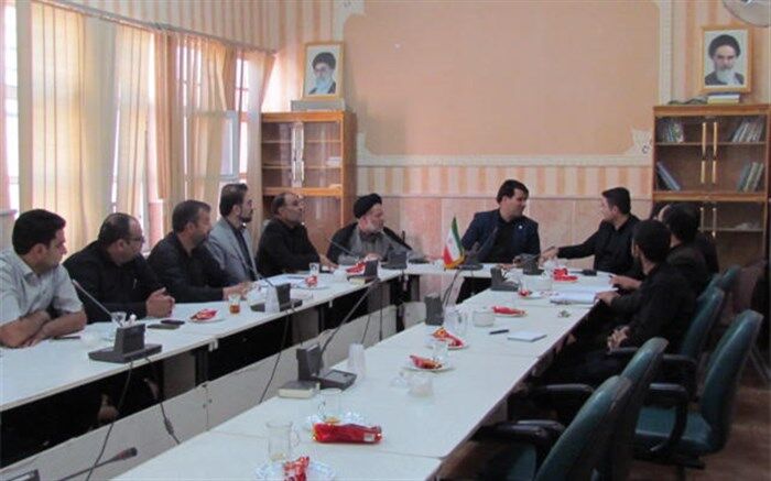 با حضور بخشدار کهک جلسه انجمن کتابخانه‌ها برگزار شد