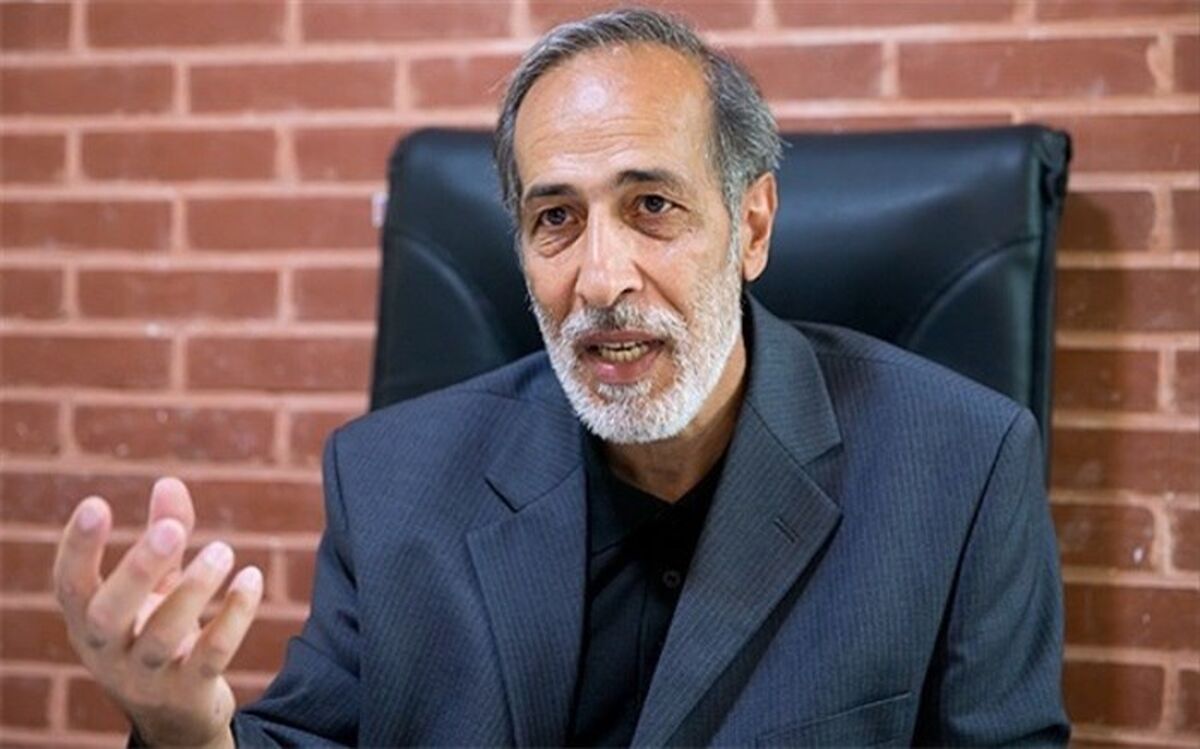 تاجیک: رفتار دلواپسان هیجانی است؛ منطق را جایگزین شعار کنیم
