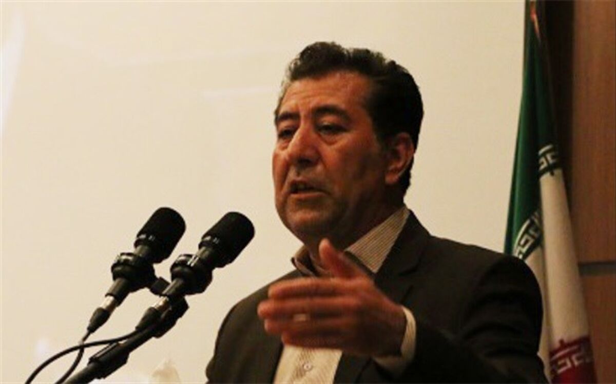 در جهان امروز معلمانی اثرگذار هستند که بتوانند دیوارهای بین کلاس و جامعه را بردارند
