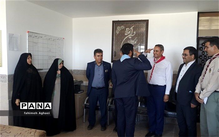 مراسم تودیع ومعارفه مسئول سازمان دانش اموزی شهرستان اردکان برگزارشد