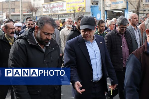 حماسه حضور مردم غیور باقرشهر و کهریزک در راهپیمایی ۲۲بهمن