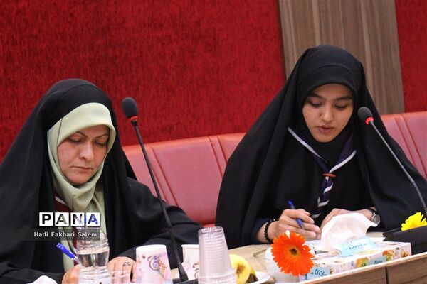 نشست مجمع مدرسین، مربیان و اعضاء سازمان دانش‌آموزی شهرستان‌های استان تهران