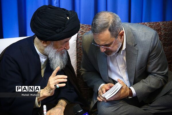 دیدار وزیرآموزش و پرورش با تعدادی از مراجع عظام تقلیددر استان قم