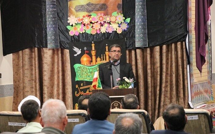 دانش آموزان در مدرسه باید مهارت زندگی کردن بیاموزند