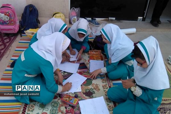 اجرای پیاده‌روی از «خانه تا مدرسه» به مناسبت هفته تربیت بدنی در نی ریز