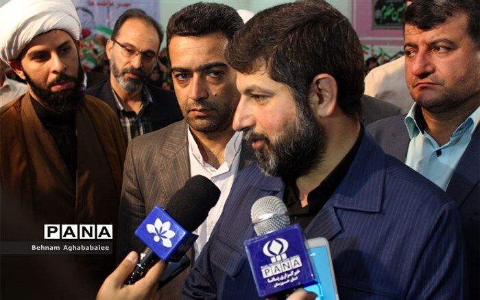 بورس تحصیلی به هزار دانش‌آموز مناطق کم‌برخوردار خوزستان اعطا می‌شود