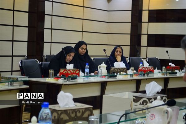 جلسه کمیته فرهنگیان و دانش‌آموزی چهلمین سالگرد پیروزی  انقلاب اسلامی