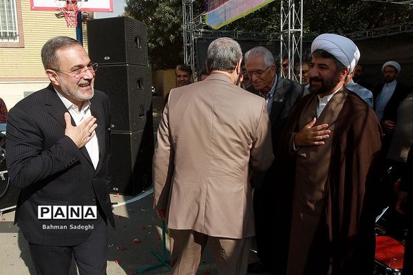 افتتاحیه پنجمین دوره المپیاد ورزشی درون‌ مدرسه‌ای