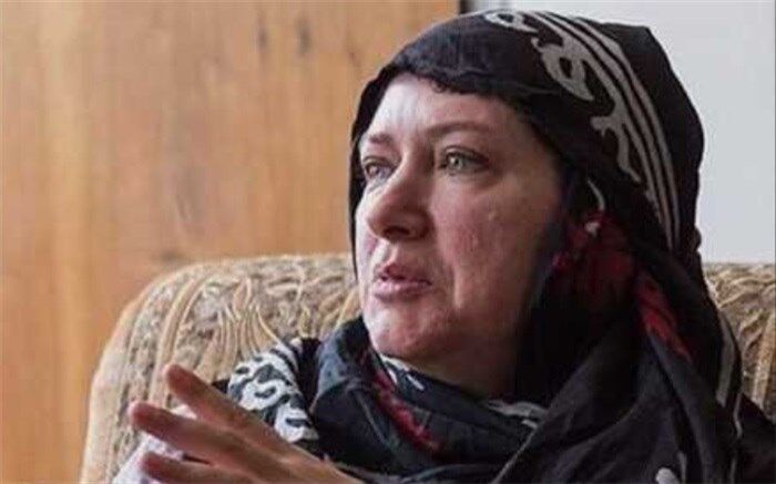 فریبا متخصص «ننه جاسم» رادیو نمایش می شود