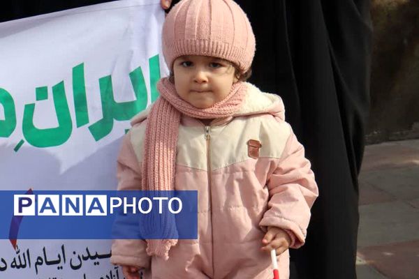 تجدید میثاق مردم ولایتمدار قرچک در راهپیمایی ۲۲ بهمن