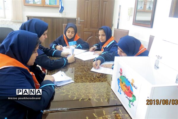برگزاری انتخابات شورای دانش آموزی دبیرستان فرزانگان دوره اول ناحیه 2 یزد