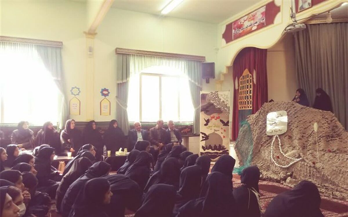 پاسداشت یاد ، نام شهدا و انسجام داخلی مهمترین عامل  ایستادگی در برابر دشمنان است