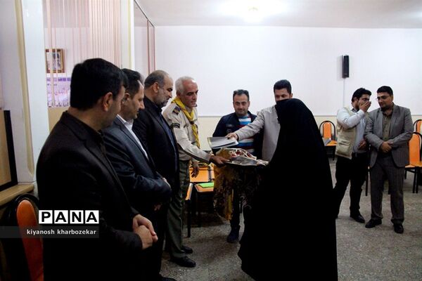 نشست قطبی کارشناسان سازمان دانش آموزی شهرستان های جنوب استان در مهاباد