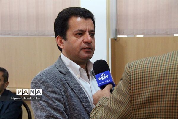 نشست قطبی کارشناسان سازمان دانش آموزی شهرستان های جنوب استان در مهاباد