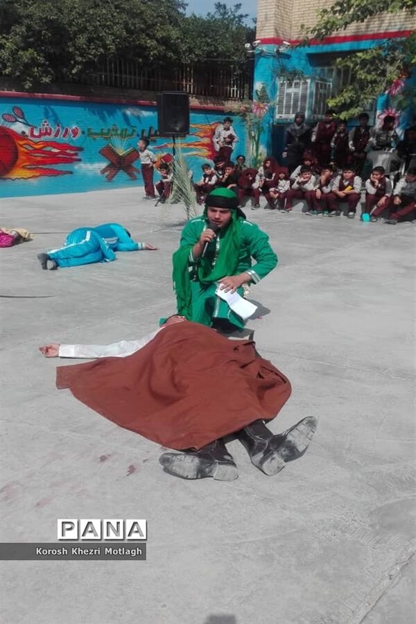 برگزاری مراسم تعزیه حضرت علی اکبر توسط دانش آموزان  مدرسه غیر دولتی پسرانه هوشمند سما در کازرون
