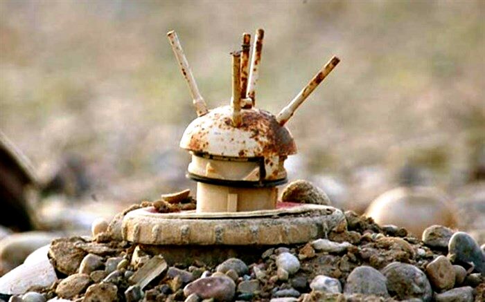 توجه زائران به هشدارهای انفجار مین و تجهیزات بجا مانده از جنگ تحمیلی