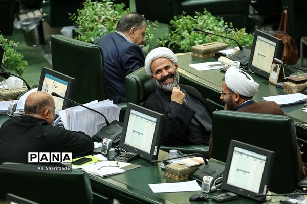 جلسه رای اعتماد به چهار وزیر پیشنهادی دولت