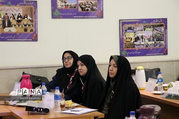 نشست کارشناسان تشکل‌های دانش‌آموزی خراسان رضوی