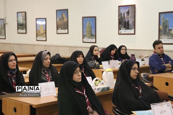 نشست کارشناسان تشکل‌های دانش‌آموزی خراسان رضوی