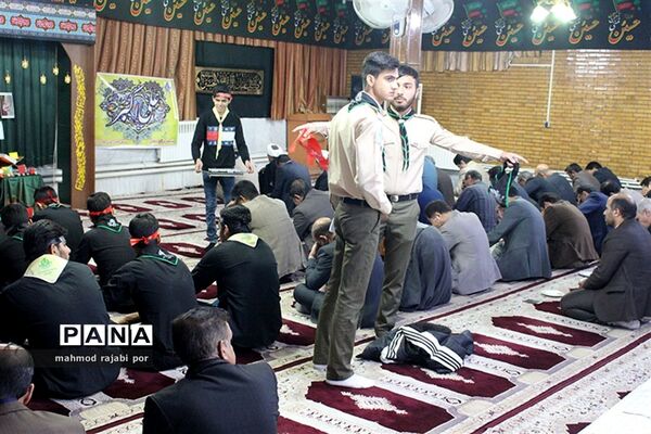 مراسم زیارت عاشورا هیئت محبین علی اکبر پیشتازان سازمان دانش‌آموزی استان کرمان