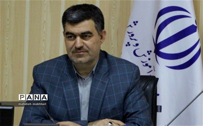 لازمه تداوم انقلاب حضور در صحنه و نشان دادن اقتدار است