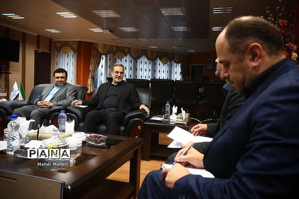 دیدار وزیر آموزش و پرورش با جمعی از نمایندگان مجلس