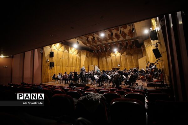 تمرین ارکستر ملی ایران