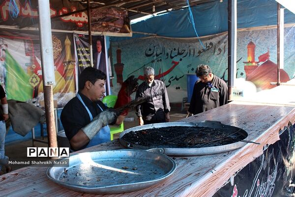 خدمات رسانی به زائرین اربعین در مرز شلمچه