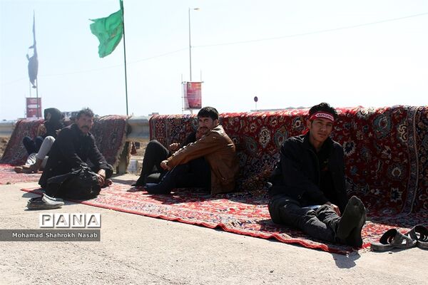 خدمات رسانی به زائرین اربعین در مرز شلمچه
