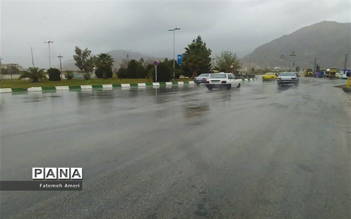 بارش باران در محورهای ۳ استان کشور