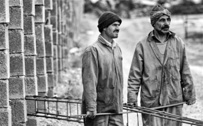 ربیعی،  نماینده مجلس: جامعه کارگری با حقوق‌های فعلی نمی‌تواند امرار معاش کنند