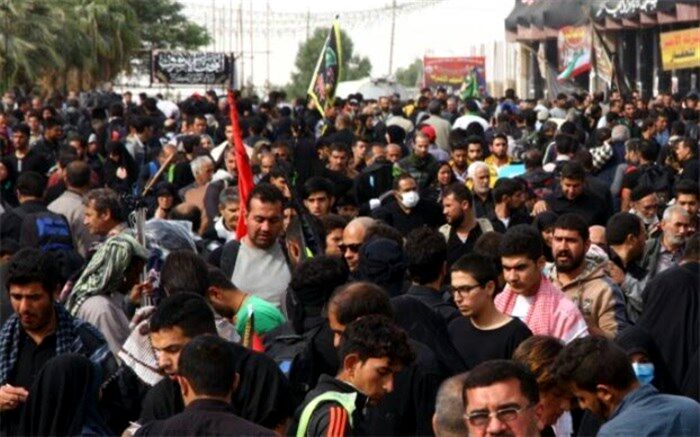 همزمان با اربعین حسینی مراسم پیاده روی اربعین در شهرهای مختلف ایران به یاد شهدای کربلا برگزارشد.
