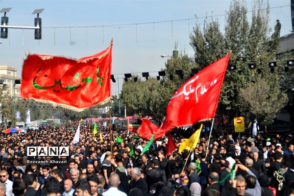 شورحسینی در راهپیمایی  جاماندگان اربعین حسینی