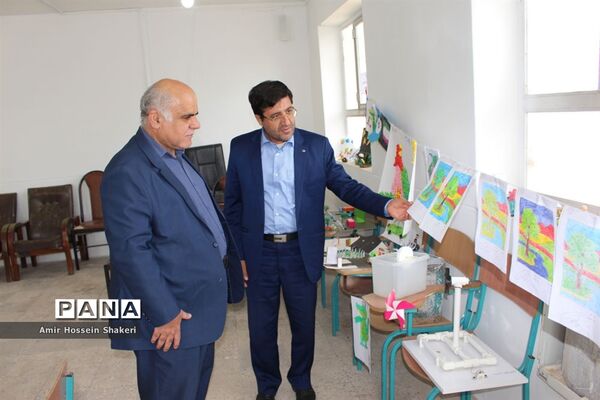 افتتاح نمایشگاه خلاقیت دبستان شهید ماهینی بوشهر