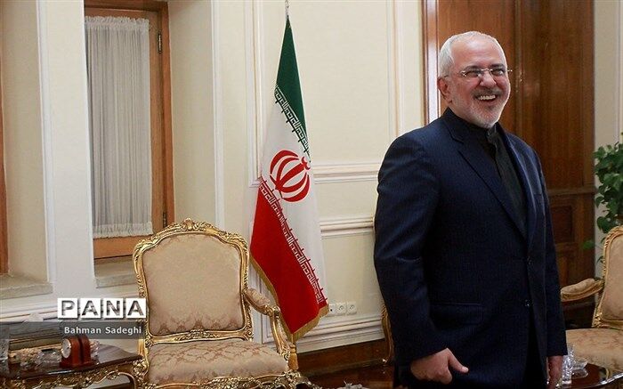 ادعای استعفای ظریف تکذیب شد