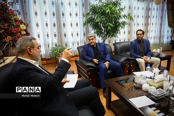 دیدار وزیر آموزش و پرورش با جمعی از نمایندگان مجلس