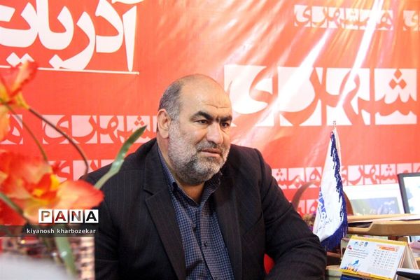 حضور نمایندگان مجلس دانش‌آموزی آذربایجان غربی در دفتر روزنامه همشهری