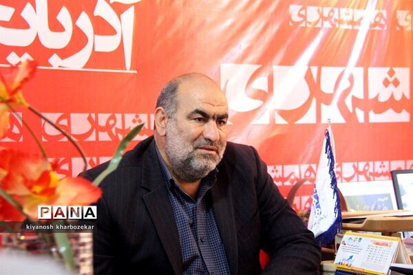 حضور نمایندگان مجلس دانش‌آموزی آذربایجان غربی در دفتر روزنامه همشهری
