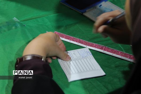 انتخابات شورای دانش‌آموزی در قم