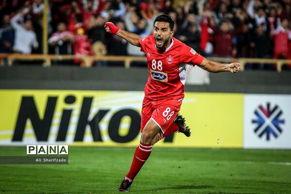 دیدار تیم های فوتبال پرسپولیس و السد قطر