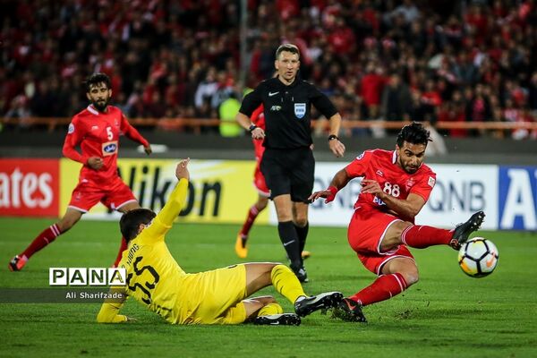 دیدار تیم های فوتبال پرسپولیس و السد قطر