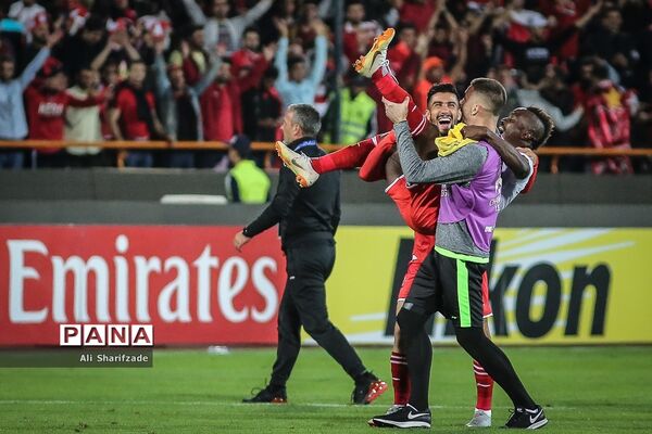 دیدار تیم های فوتبال پرسپولیس و السد قطر