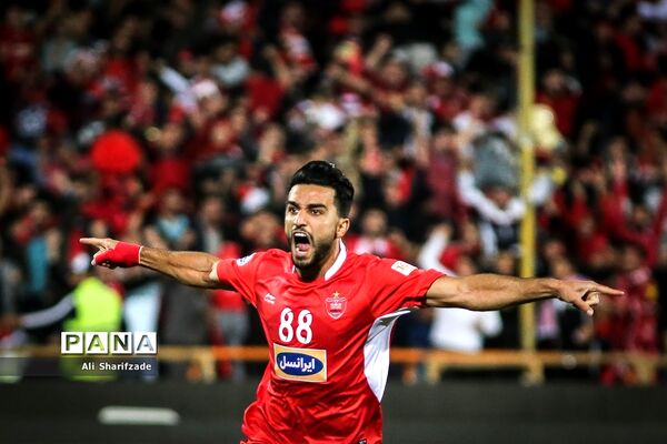 دیدار تیم های فوتبال پرسپولیس و السد قطر